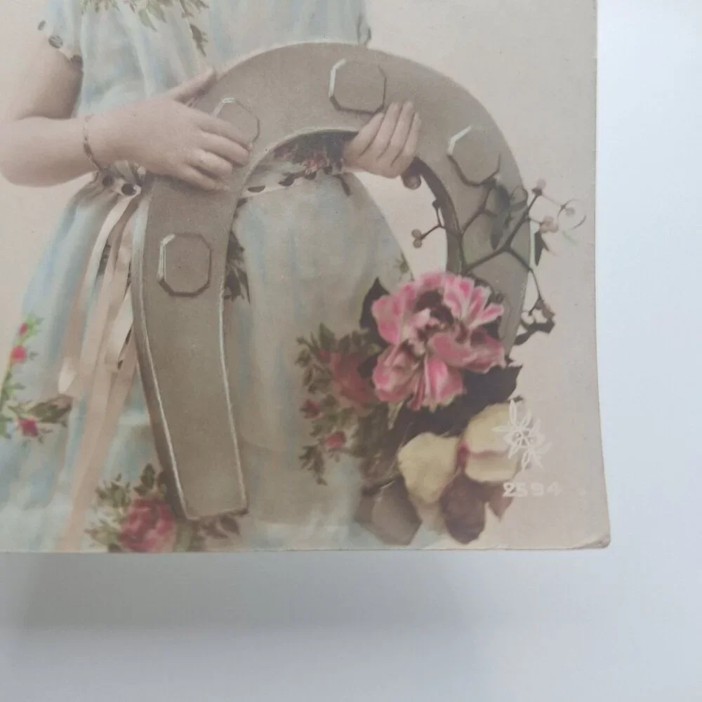 Antique Gelukkig Nieuwjaar Postcard Hand Colored New Year‎ Horseshoe Girl Dutch